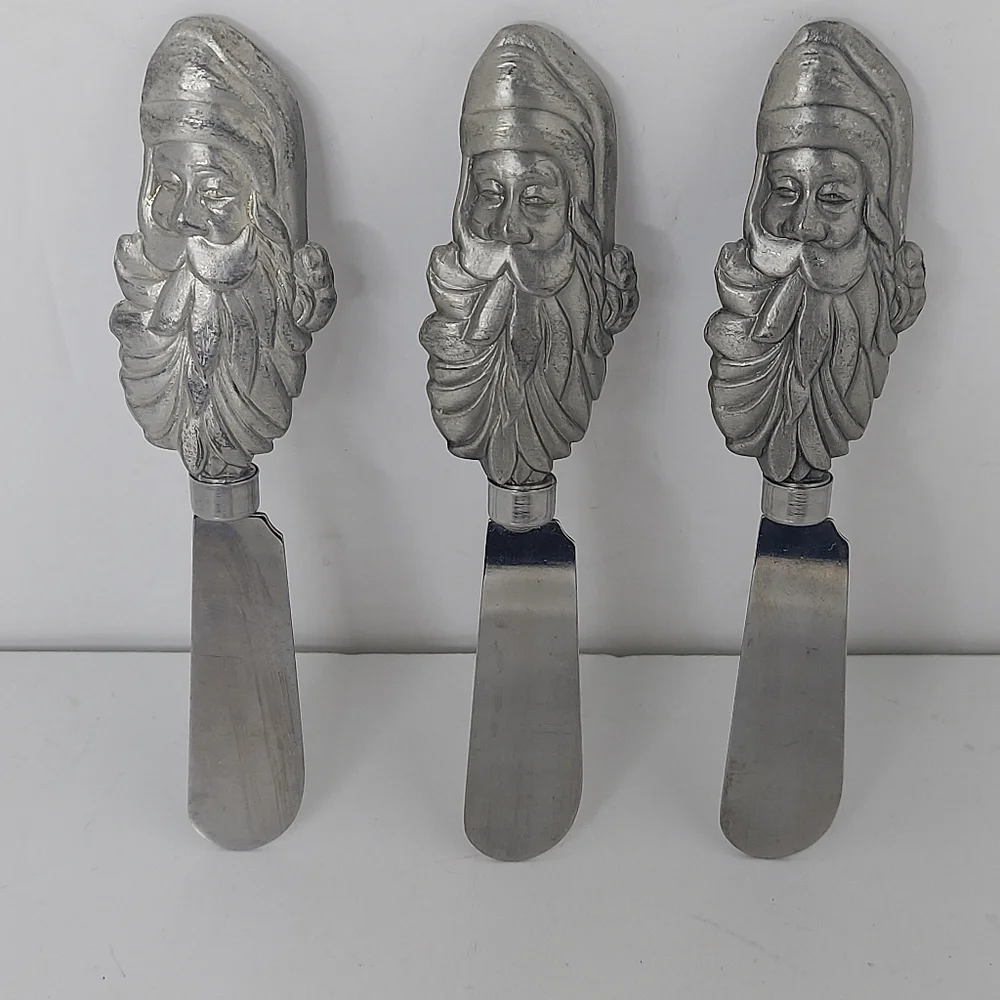 3 Vintage Stainless Steel Sturdy Christmas Santa Cheese Butter Knives